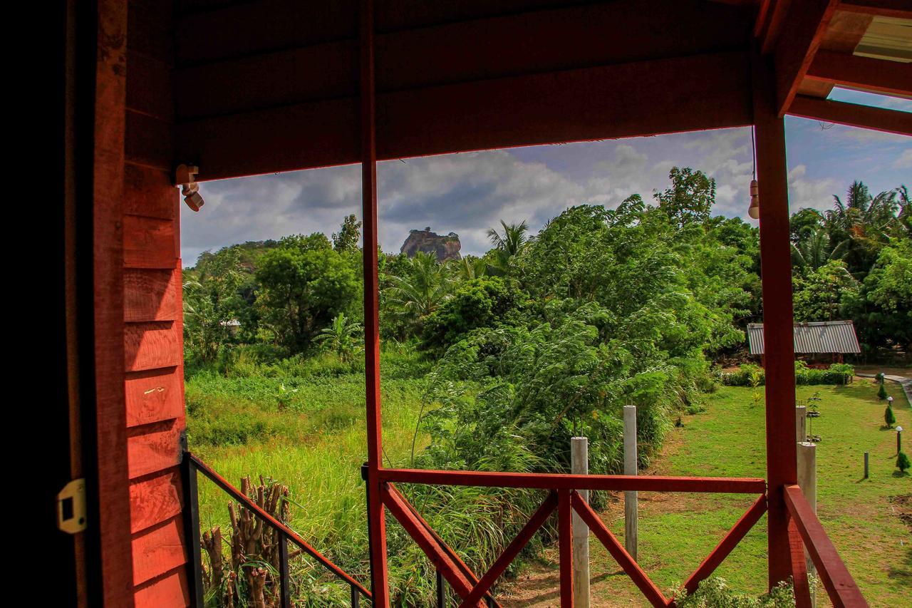 Sigiri Royal Point Tree House Hotel Sigiriya Bagian luar foto